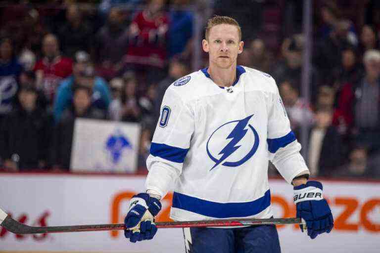 Canadian — Lightning |  Corey Perry, one day at a time in Tampa