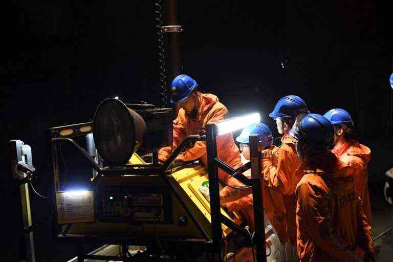 China |  18 miners trapped underground in Xinjiang