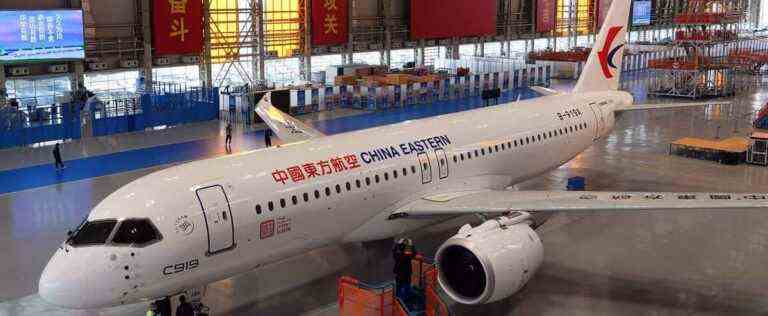 China delivers its first C919 plane, competing with the A320