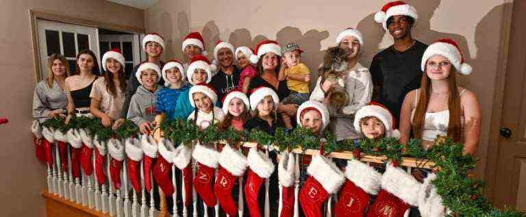 Christmas in a big way: a blended family of 16 children… and it’s not over