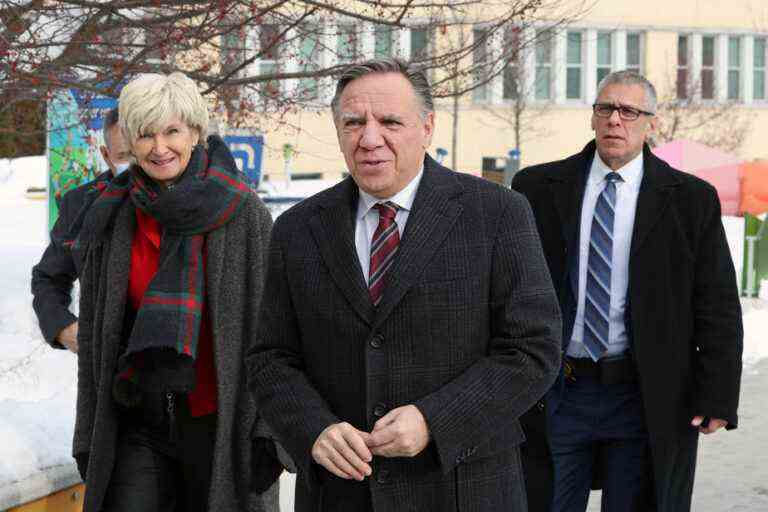 Christmas message |  François Legault will not “let go” of those who have financial problems