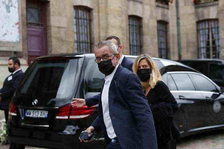 Christophe Dechavanne settles his accounts after his remarks on wearing a mask