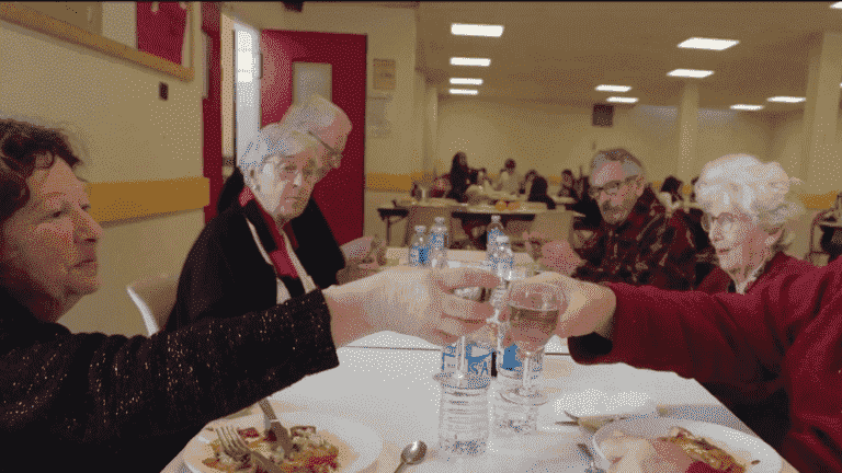 Côtes-d’Armor: when the elderly eat in the school canteen to strengthen social ties