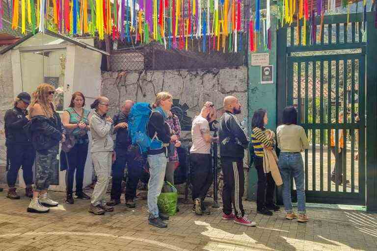 Demonstrations in Peru |  Hundreds of tourists stranded in Machu Picchu