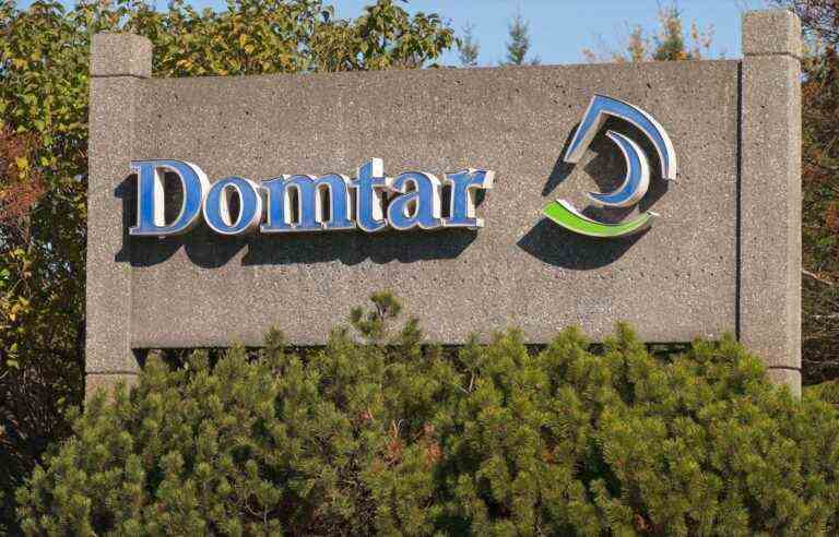 Domtar must sell two plants to buy Resolute