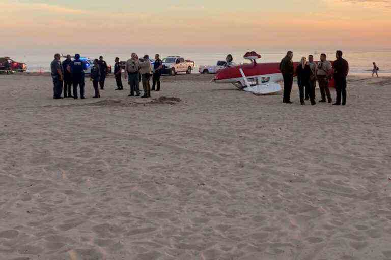 Fatal small plane crash on California beach