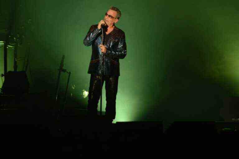 Florent Pagny back on stage after cancer treatment