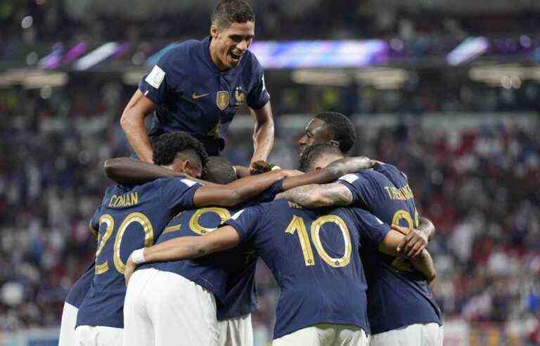 France qualify for the quarter-finals by beating Poland 3-1