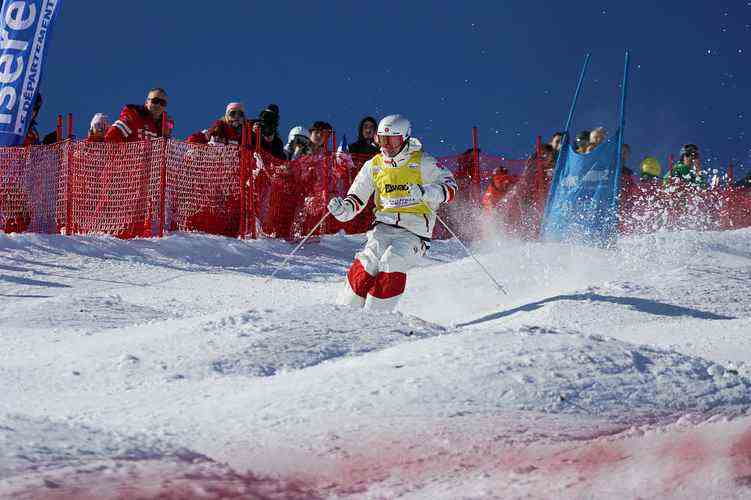 Freestyle Skiing |  Kingsbury falls and finishes 29th, Julien Viel best Canadian