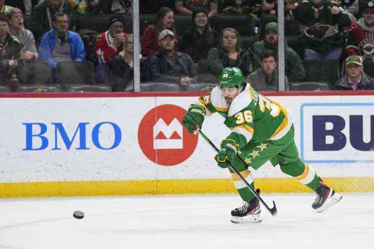 Friday in the NHL |  Mats Zuccarello scores a hat trick for the Wild