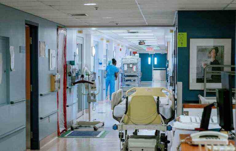 Hospitalizations linked to COVID-19 are on the rise in Quebec