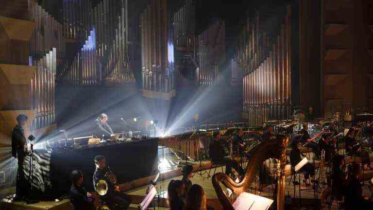 “I never knew how to read a score”, Rone breaks the codes with the National Orchestra of Lyon