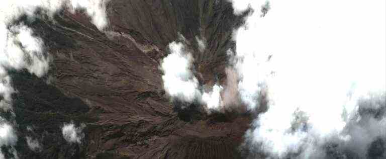 Indonesia: Semeru volcano erupts, high alert