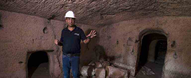 Israel unveils sprawling 2,000-year-old burial site