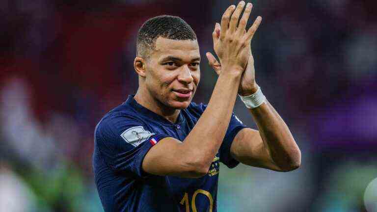 Kylian Mbappé breaks the silence and continues to splash the World Cup with his class