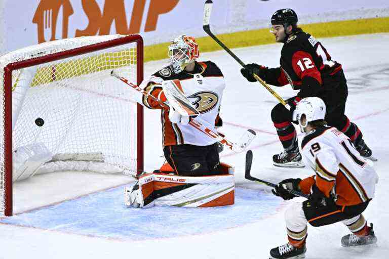 Monday in the NHL |  Senators blank Ducks