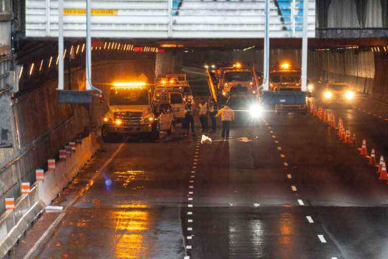 Montreal |  A man caught on the Ville-Marie highway