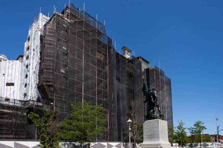 Montreal |  Municipal buildings in poor condition