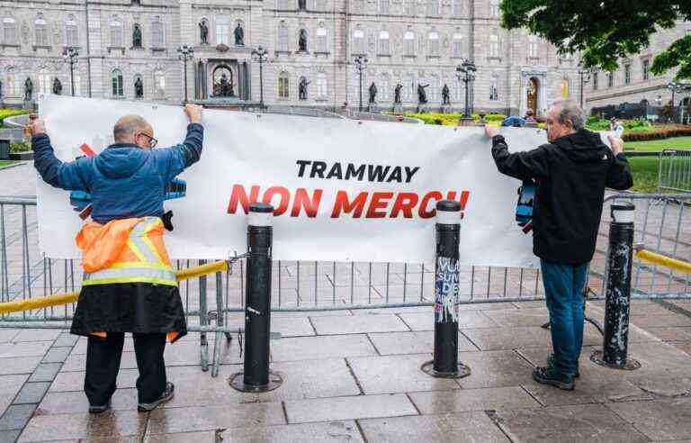 Opponents of the Quebec tramway plead their case in court