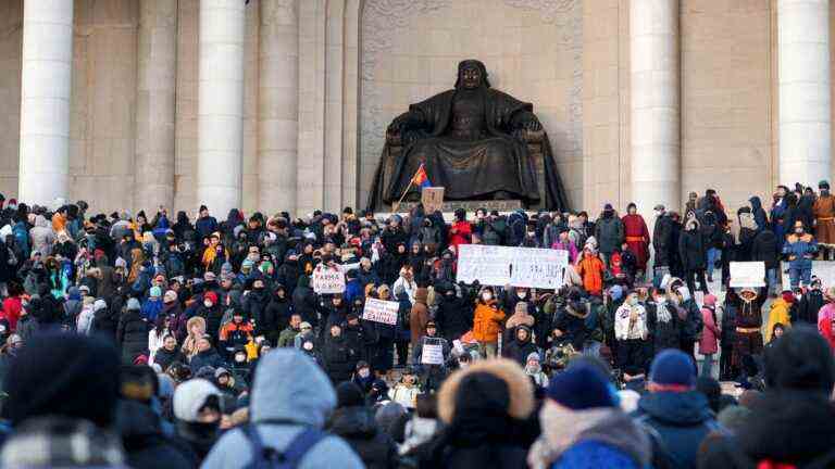 Out of sight, Mongolia is rocked by anti-corruption protests