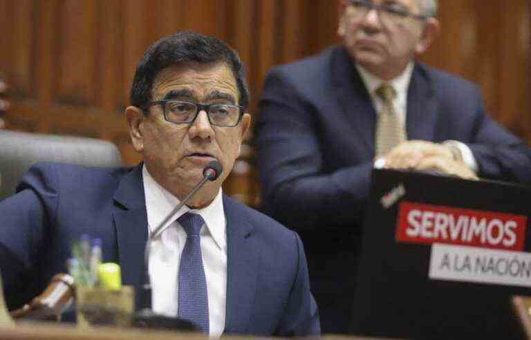 Peru: demonstrations down, ministerial reshuffle and diplomatic quarrel