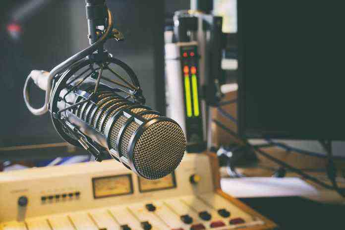 Revised Commercial Radio Policy |  Francophone music quotas maintained at 65%, slice the CRTC