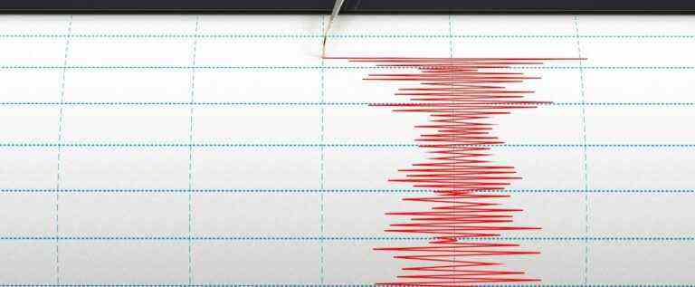 Shallow 6.2 magnitude earthquake shakes Taiwan