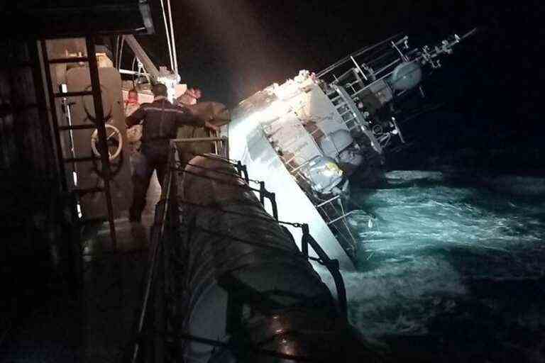 Shipwreck in Thailand |  Rescue operation to find 31 crew members