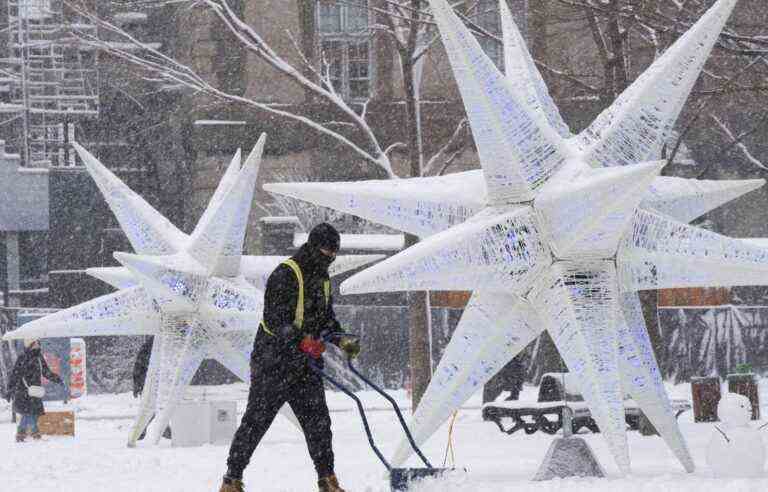 Snow, strong winds, blowing snow and freezing rain are coming as Christmas approaches