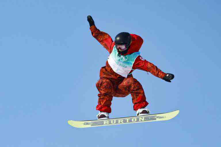 Snowboard World Cup |  Canadian Jasmine Baird wins gold in the long jump