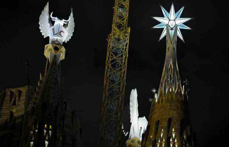 Spain: The Sagrada Família in Barcelona illuminates its two new towers