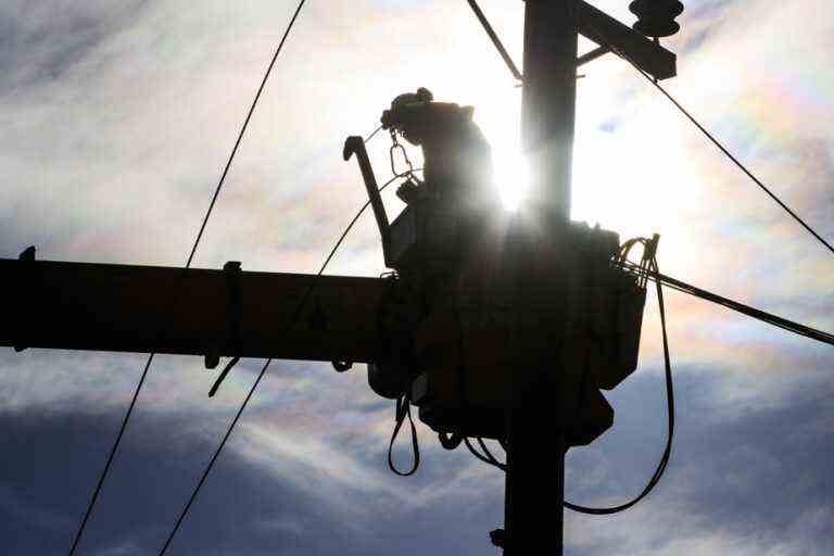 Strong winds |  Tens of thousands of homes without electricity in southern Quebec