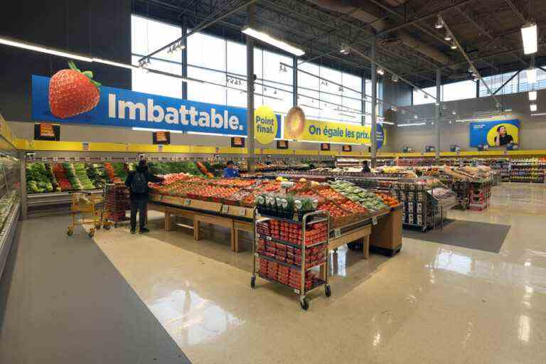 Supermarkets |  The year of low-cost signs