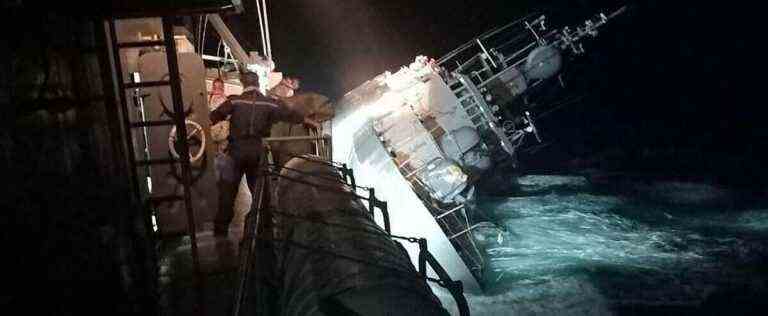 Thailand: 31 missing off the coast after the capsizing of a military vessel