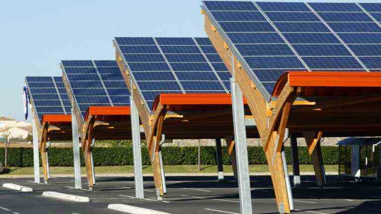 The Assembly votes the obligation to install solar panels in car parks