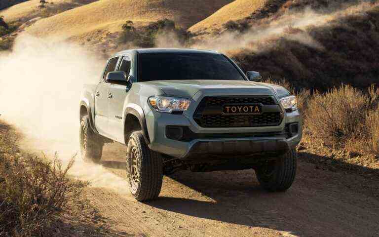 The next Toyota Tacoma would have a turbo engine and a hybrid version