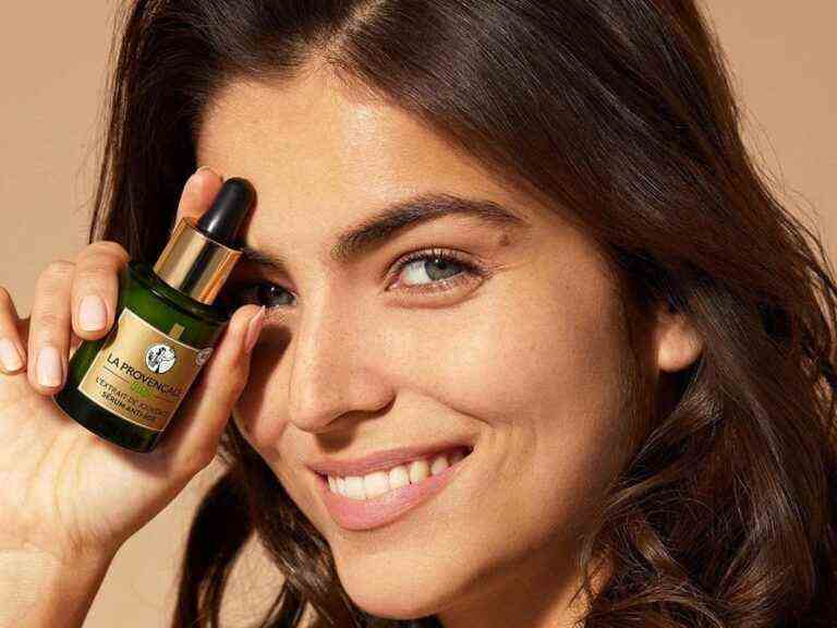 This organic and French serum with hyaluronic acid costs less than 11€