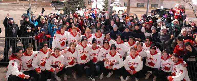 Three Quebecers with Team Canada Junior