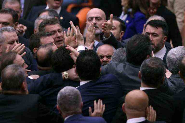 Turkey |  Member of Parliament rushed to hospital after fight in Parliament