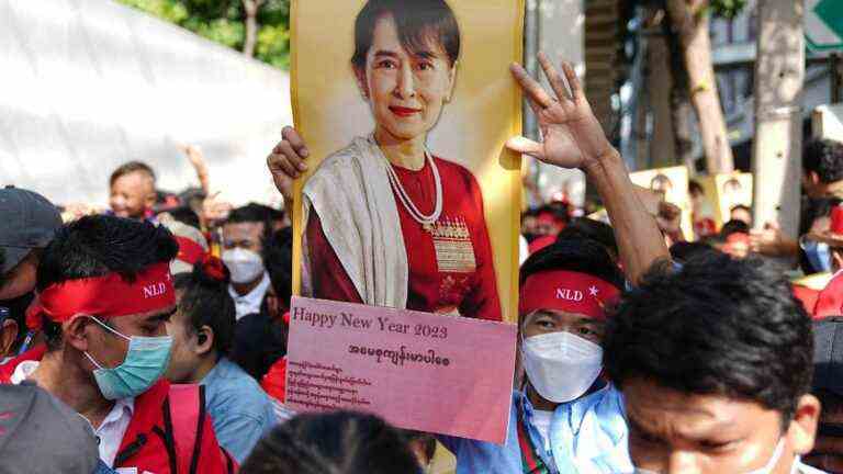 UN Security Council calls for release of Aung San Suu Kyi and other political prisoners