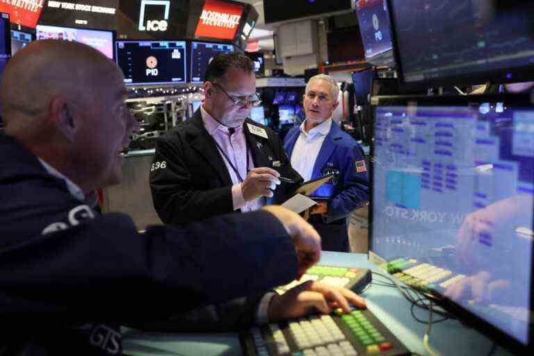 Wall Street ends in disarray, the idea of ​​a recession still worries