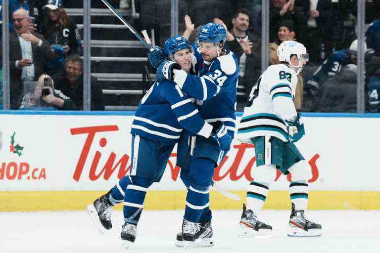 Wednesday in the NHL |  Mitch Marner extends his game streak with a point