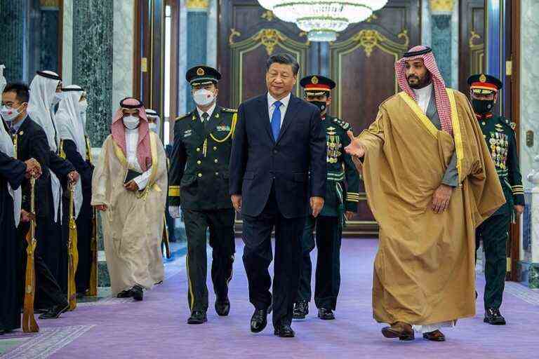 Xi Jinping meets Saudi leaders with big deals