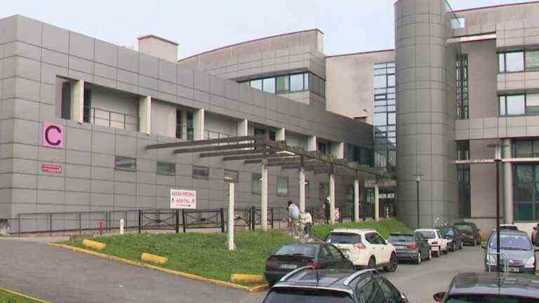 patients and caregivers without heating at Meaux hospital