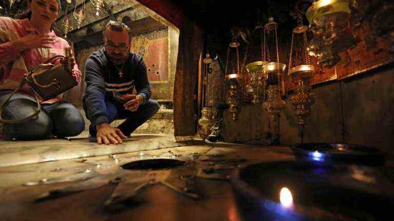 pilgrims and tourists return to Bethlehem despite particularly deadly year in occupied West Bank