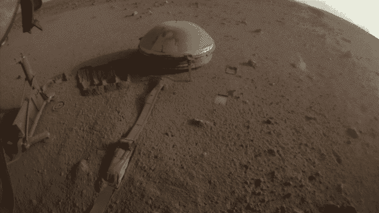 the InSight probe retired after 4 years listening to the bowels of the Red Planet