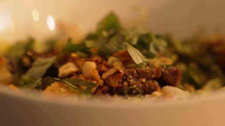 the bò bún, the delight of the streets of Vietnam that conquered France