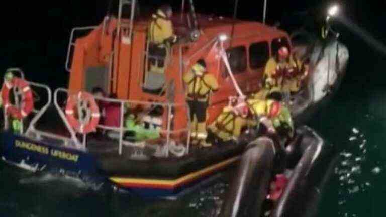 three people lost their lives trying to cross the English Channel