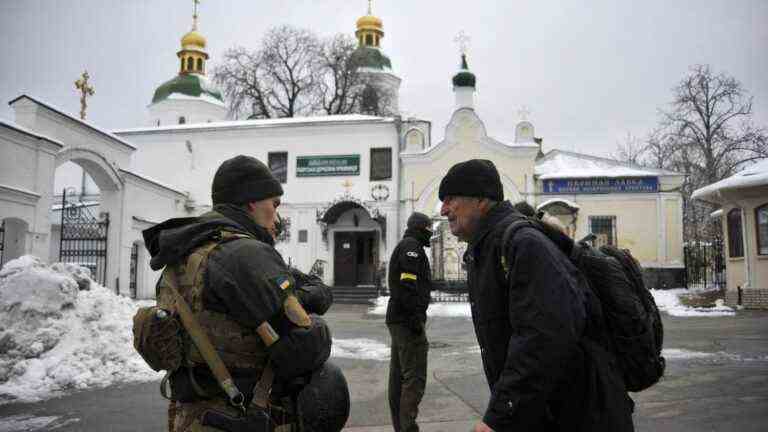 why the security forces are increasing their searches in Orthodox communities linked to Moscow