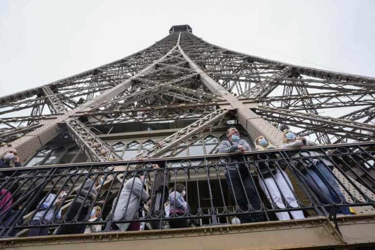 2022 report |  The Eiffel Tower has moved closer to pre-COVID-19 attendance